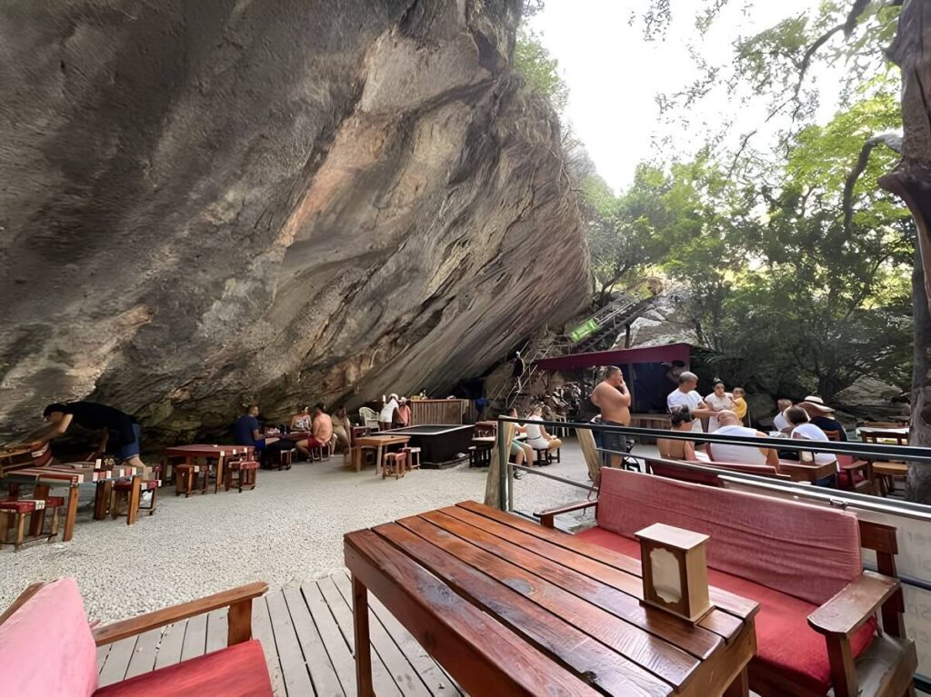 Kawiarnia na końcu trasy, kanion Sapadere