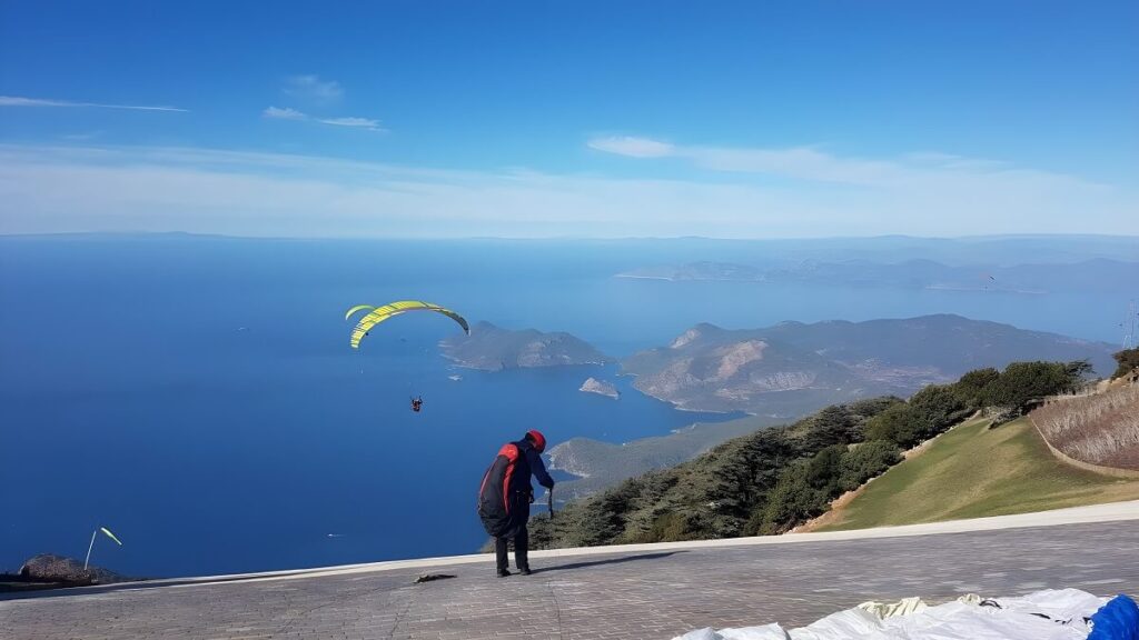 Miejsce startu paralotni w Oludeniz