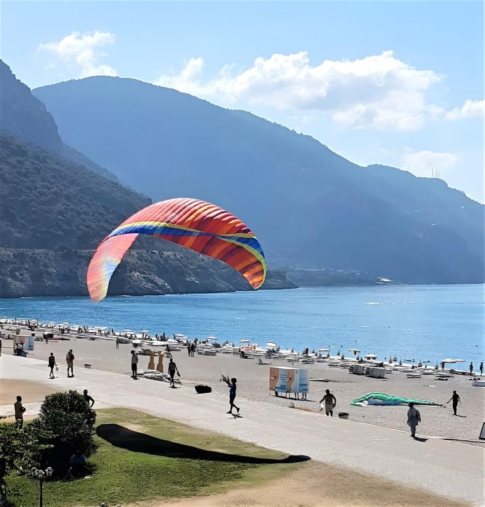 Plaża w Oludeniz, na której ląduje paralotnia