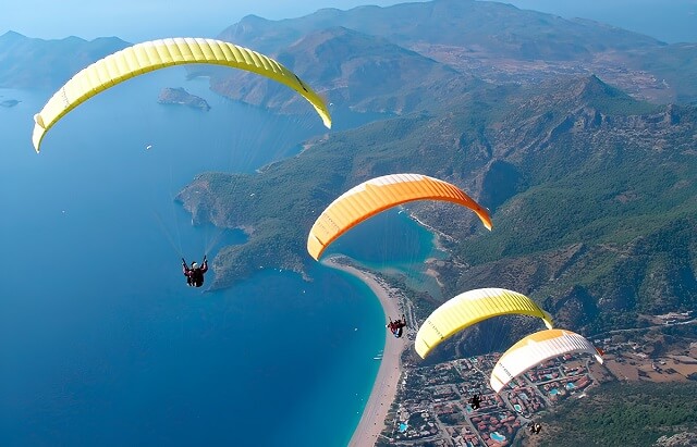 Widoki podczas paralotniarstwa w Oludeniz